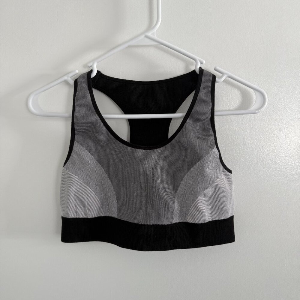 Aerie Black and White Sports Bra - EUC